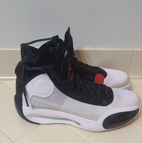 Air Jordan XXXIV 34 White University Red Black Chicago Men's Size 11 - Picture 5 of 11